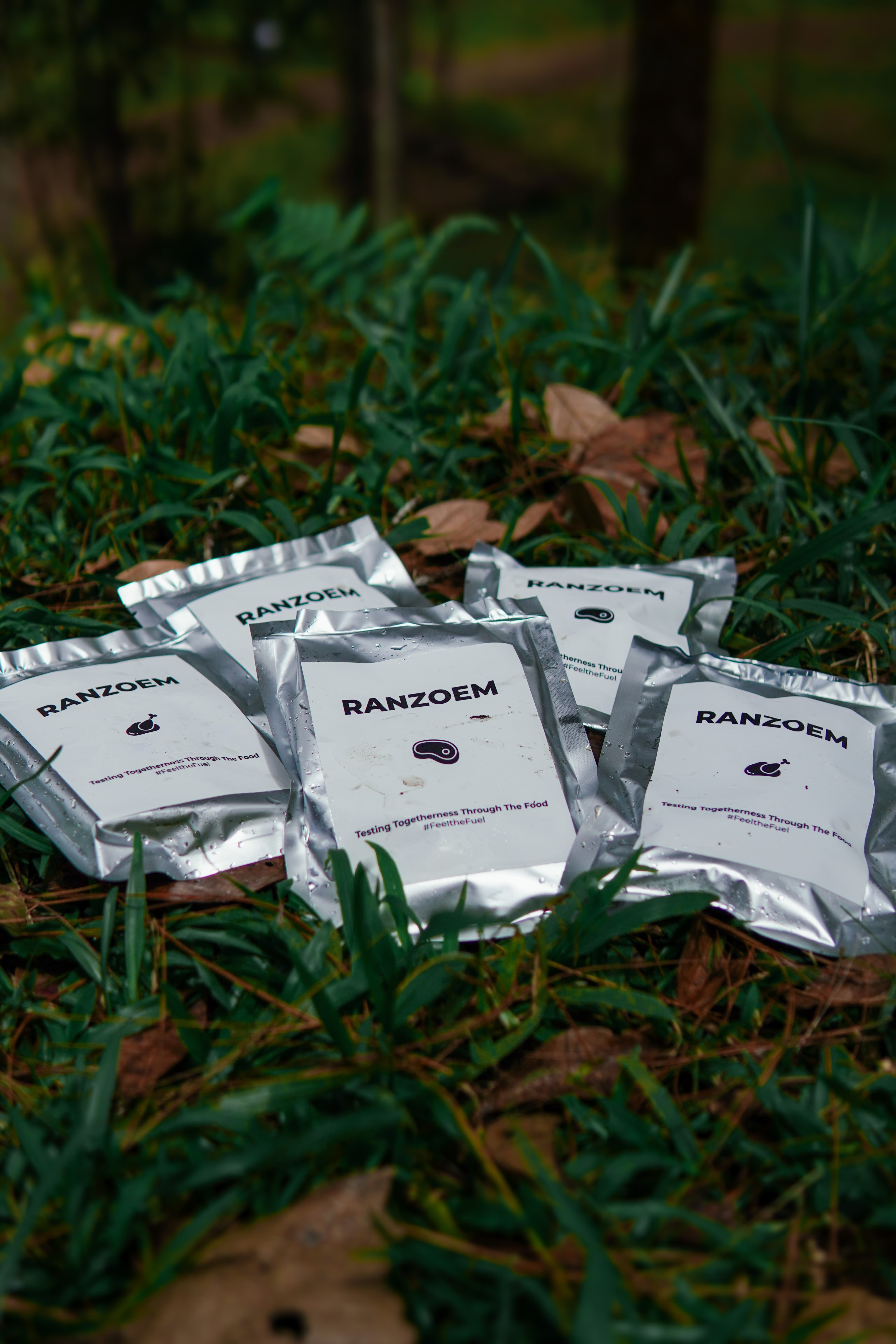 Pemandangan Gunung dan Makanan