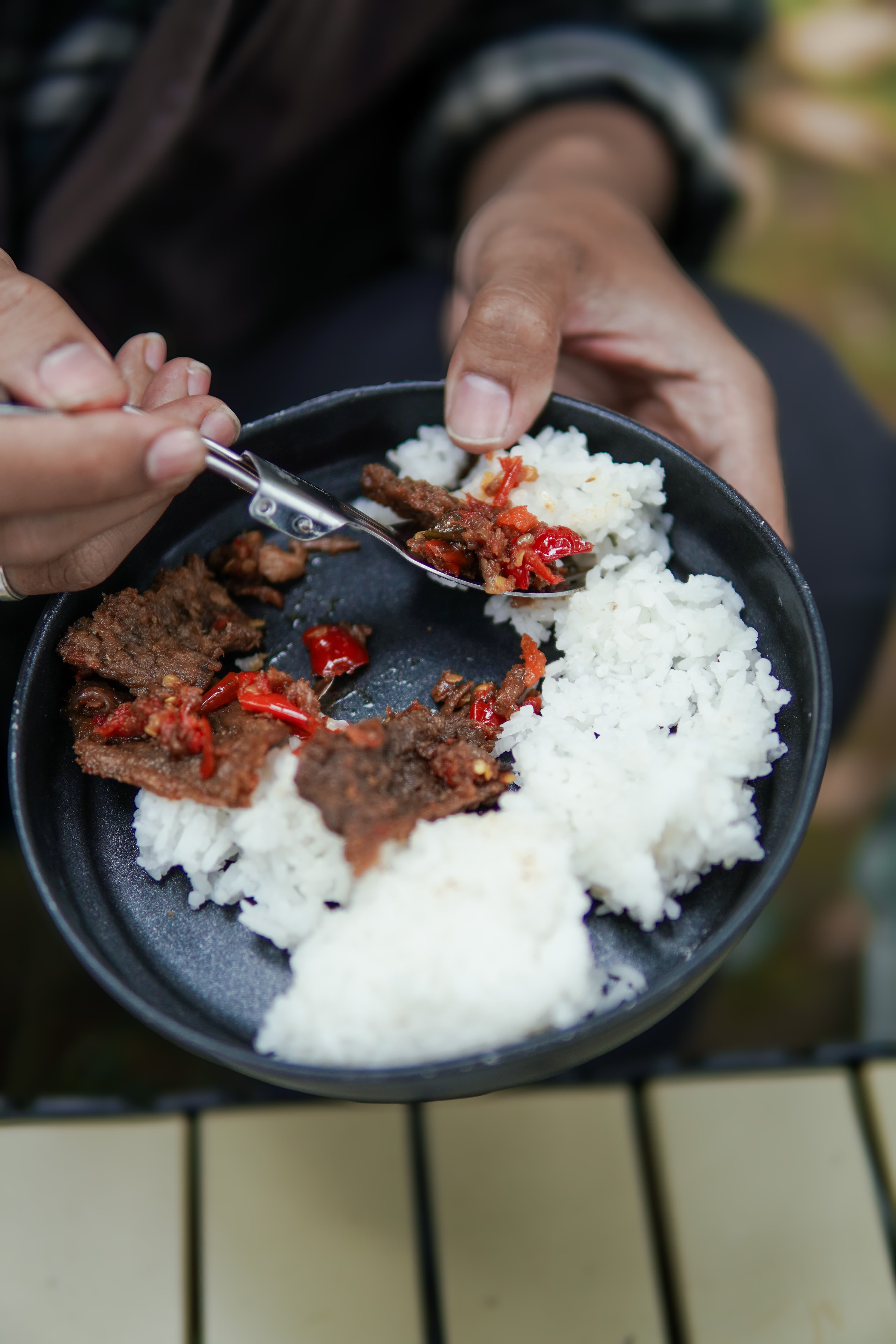 Makanan Siap Saji di Kemah